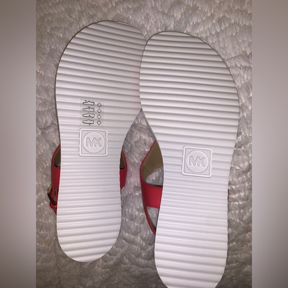 MICHAEL KORS JILLY FLAT SANDALS - Picture 4 of 5